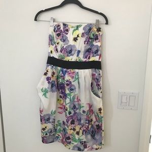 Super cute for spring dress! H&M.